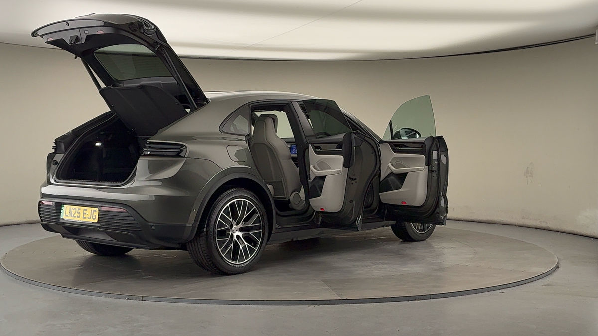 Used Porsche Macan 2025 for sale - 77065498: Photo 58