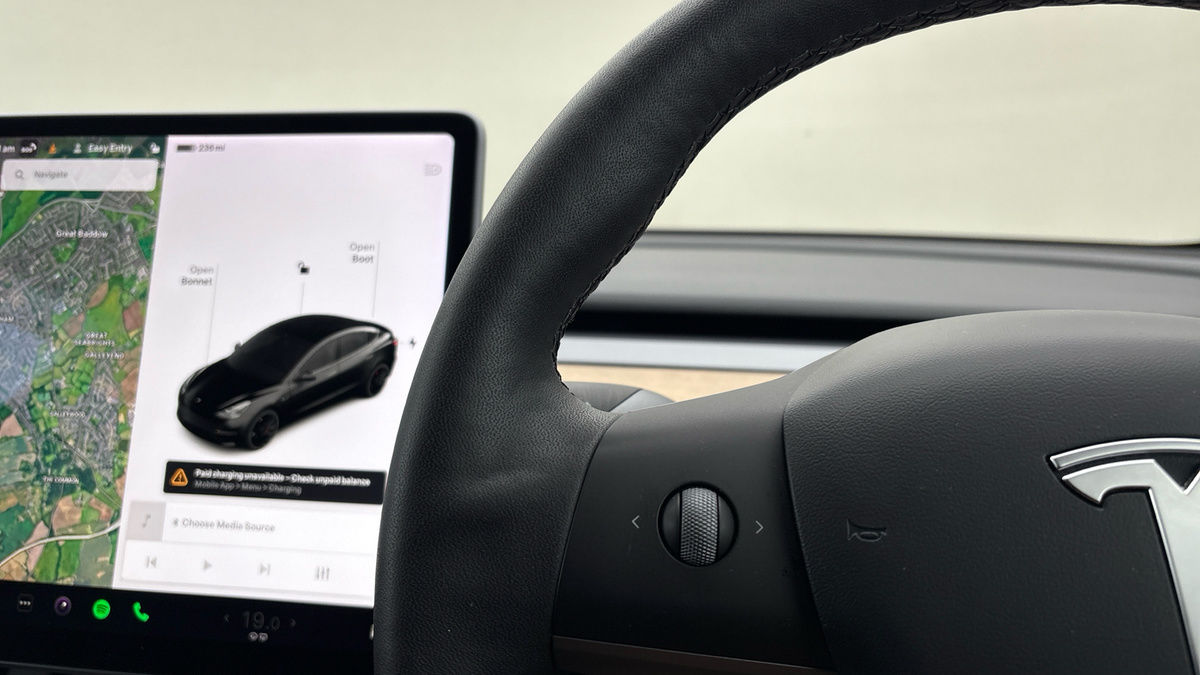 Used Tesla Model 3 2021 for sale - 76323910: Photo 13