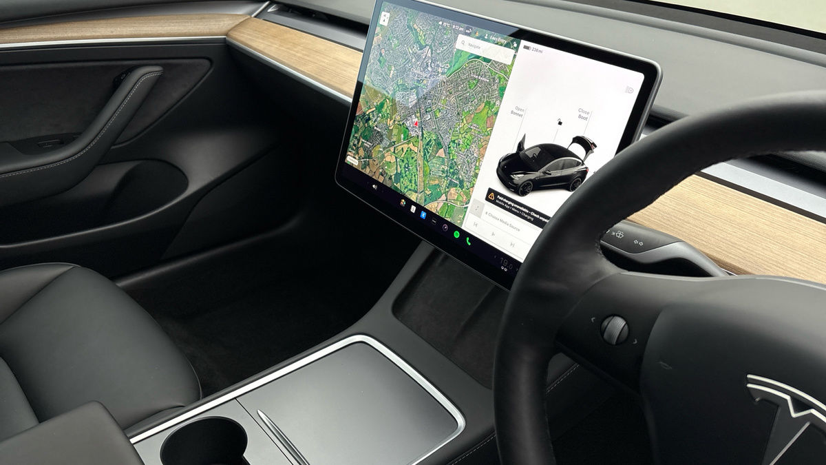 Used Tesla Model 3 2021 for sale - 76323910: Photo 18