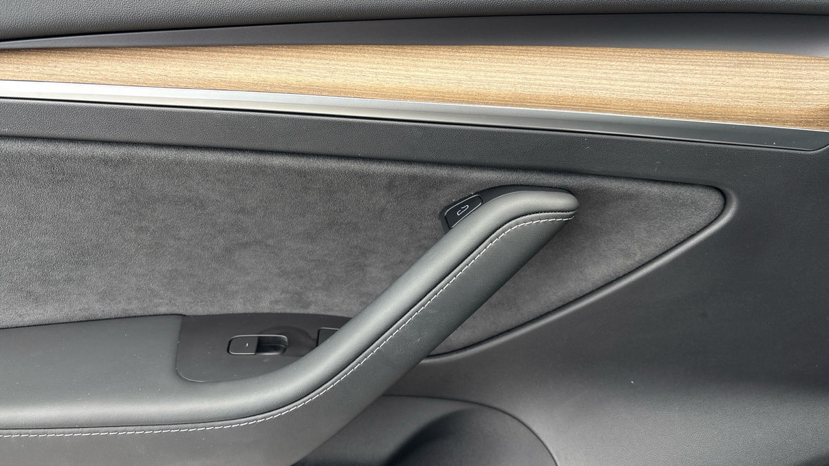 Used Tesla Model 3 2021 for sale - 76323910: Photo 19