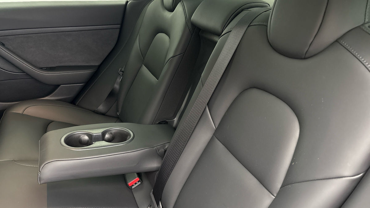 Used Tesla Model 3 2021 for sale - 76323910: Photo 9