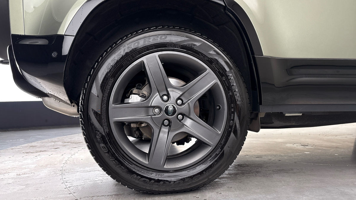 Used Land Rover Defender 110 2024 for sale - 76236452: Photo 10