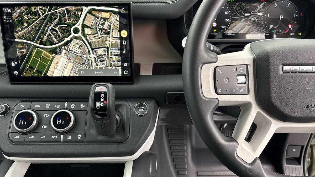 Used Land Rover Defender 110 2024 for sale - 76236452: Photo 13