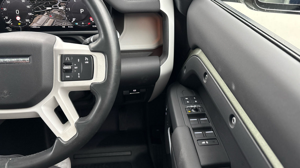 Used Land Rover Defender 110 2024 for sale - 76236452: Photo 14