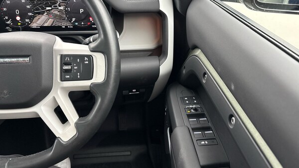 Used Land Rover Defender 110 2024 for sale - 76236452: Photo 14