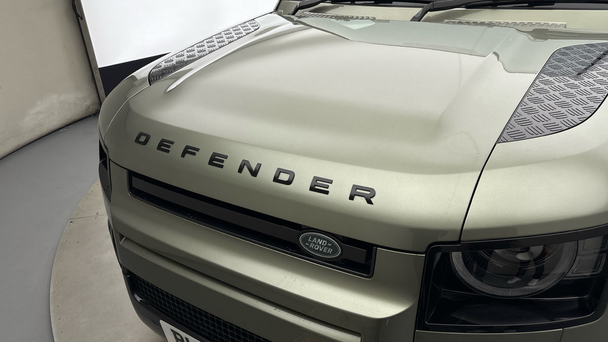 Used Land Rover Defender 110 2024 for sale - 76236452: Photo 24
