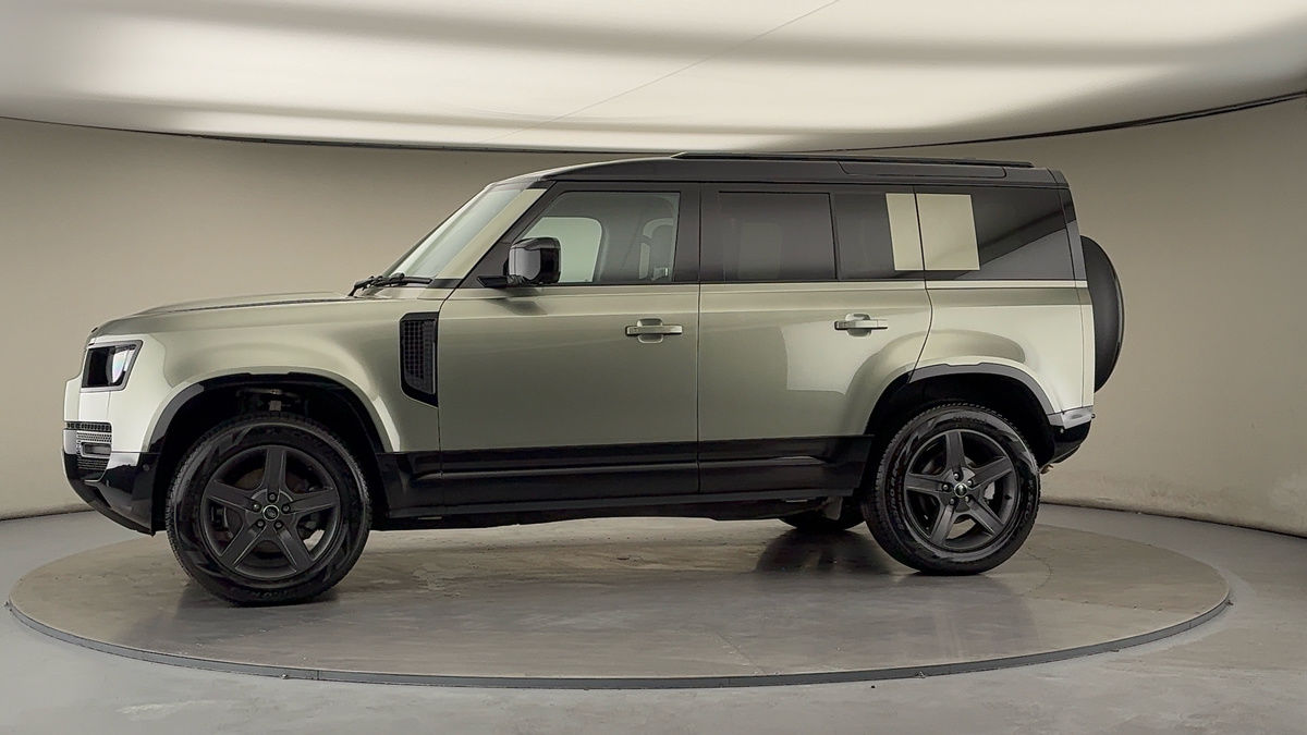 Used Land Rover Defender 110 2024 for sale - 76236452: Photo 28