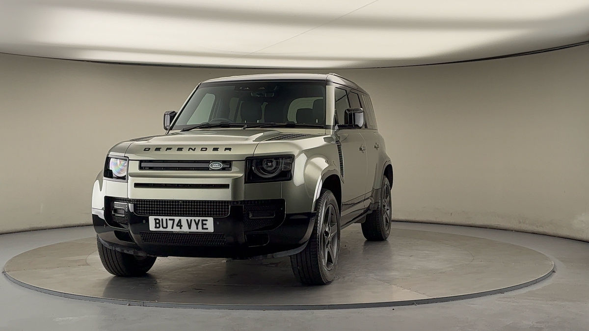 Used Land Rover Defender 110 2024 for sale - 76236452: Photo 31