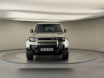 Used Land Rover Defender 110 2024 for sale - 76236452: Photo