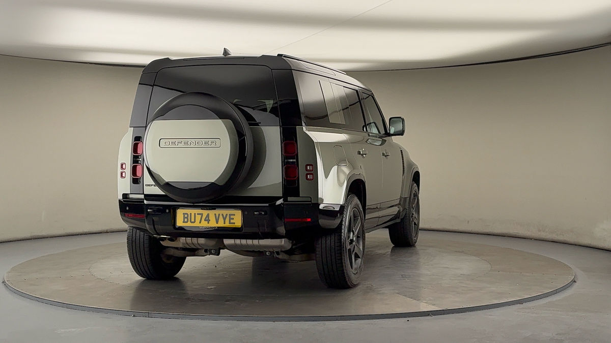 Used Land Rover Defender 110 2024 for sale - 76236452: Photo 40