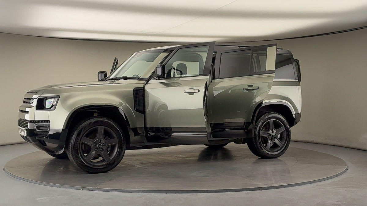 Used Land Rover Defender 110 2024 for sale - 76236452: Photo 48