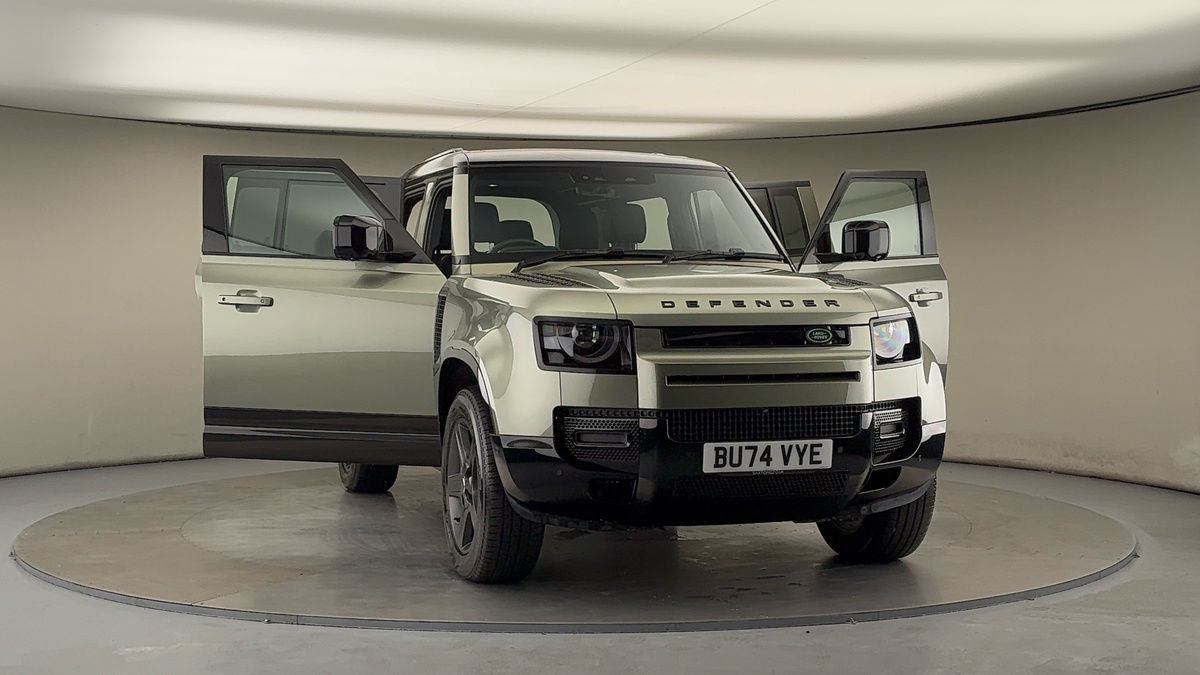 Used Land Rover Defender 110 2024 for sale - 76236452: Photo 52