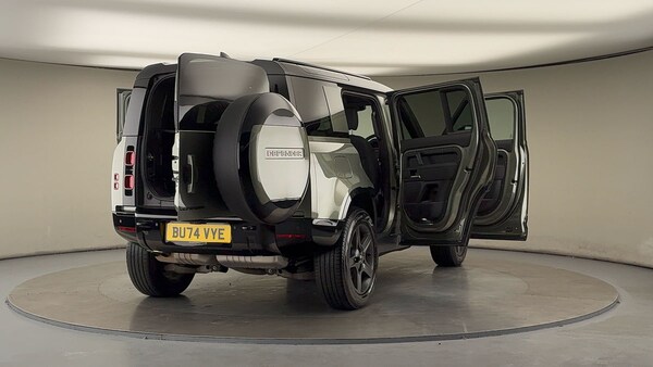 Used Land Rover Defender 110 2024 for sale - 76236452: Photo 59