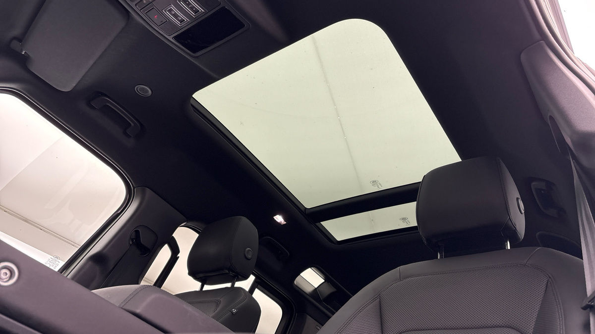 Used Land Rover Defender 110 2024 for sale - 76236452: Photo 6