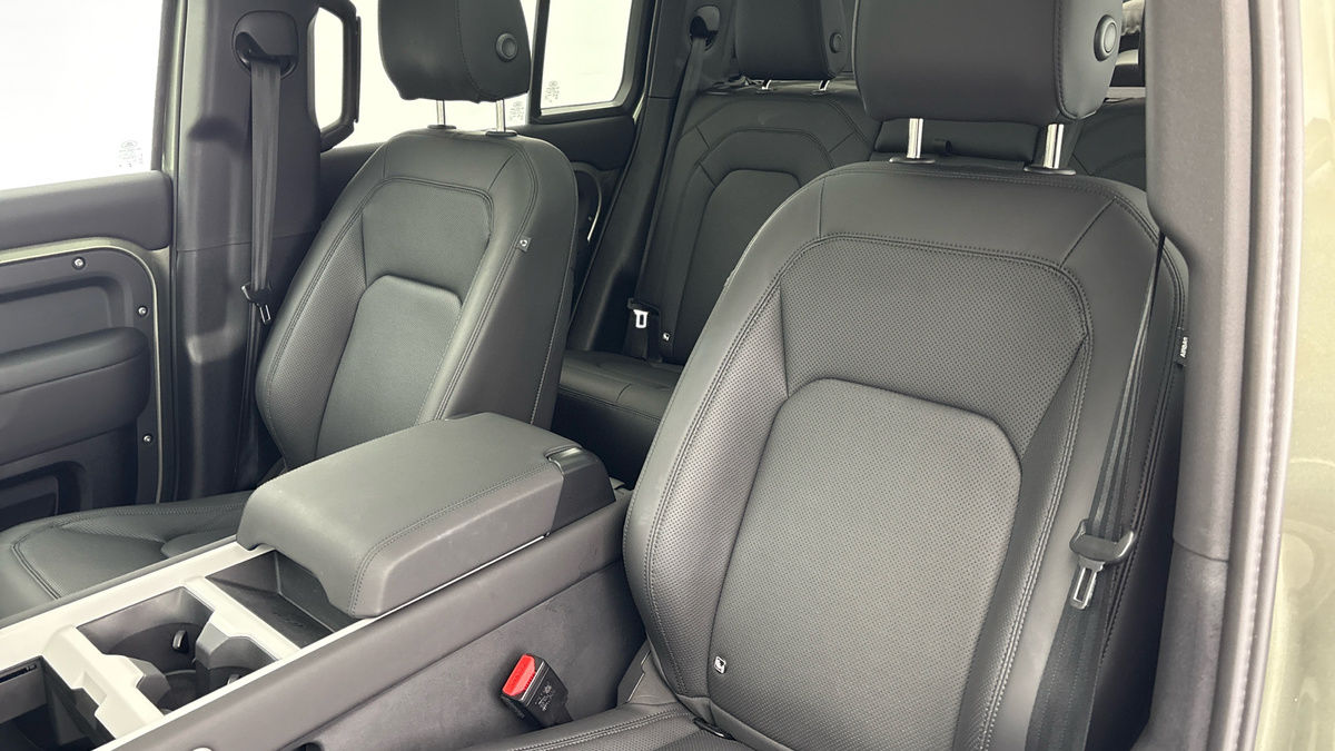 Used Land Rover Defender 110 2024 for sale - 76236452: Photo 7