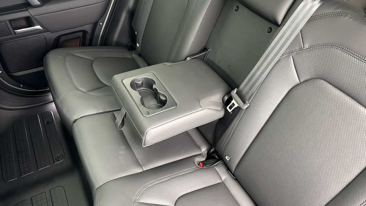 Used Land Rover Defender 110 2024 for sale - 76236452: Photo 9