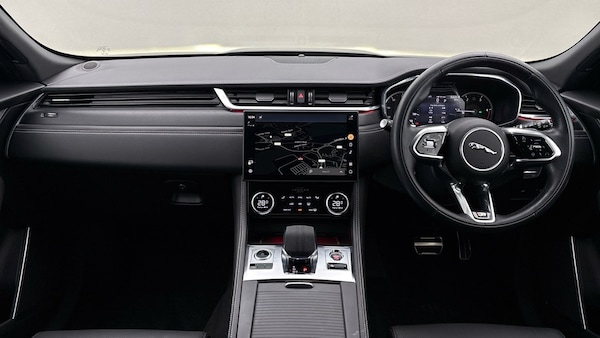 Used Jaguar F-Pace 2023 for sale - 76224290: Photo 12