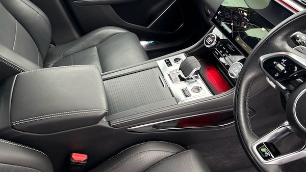 Used Jaguar F-Pace 2023 for sale - 76224290: Photo 18