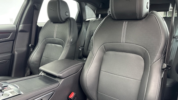 Used Jaguar F-Pace 2023 for sale - 76224290: Photo 7
