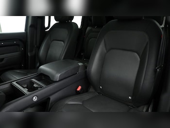 Used Land Rover Defender 130 2024 for sale - 75384919: Photo