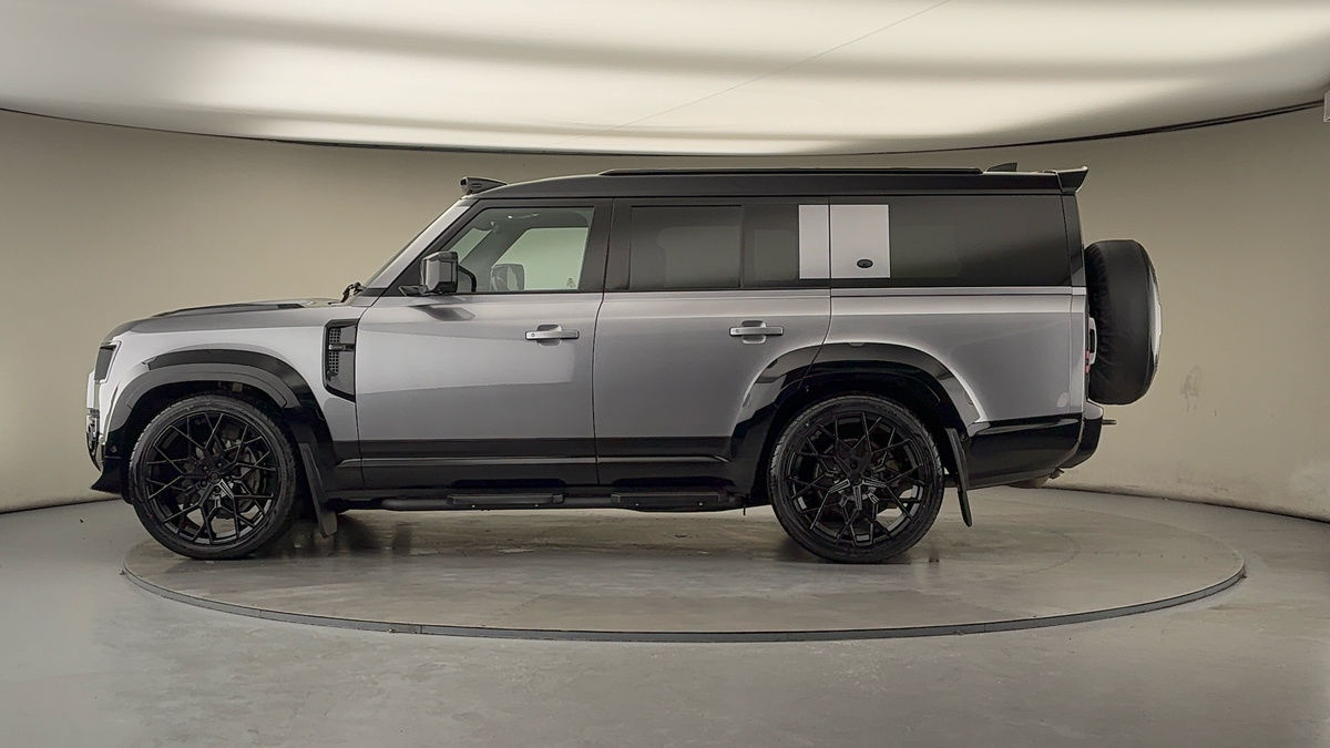 Used Land Rover Defender 130 2022 for sale - 77129245: Photo 15