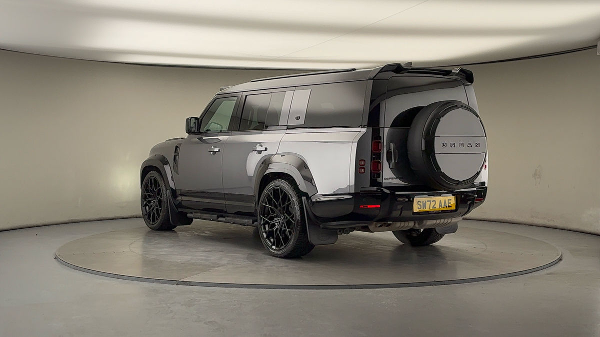 Used Land Rover Defender 130 2022 for sale - 77129245: Photo 2