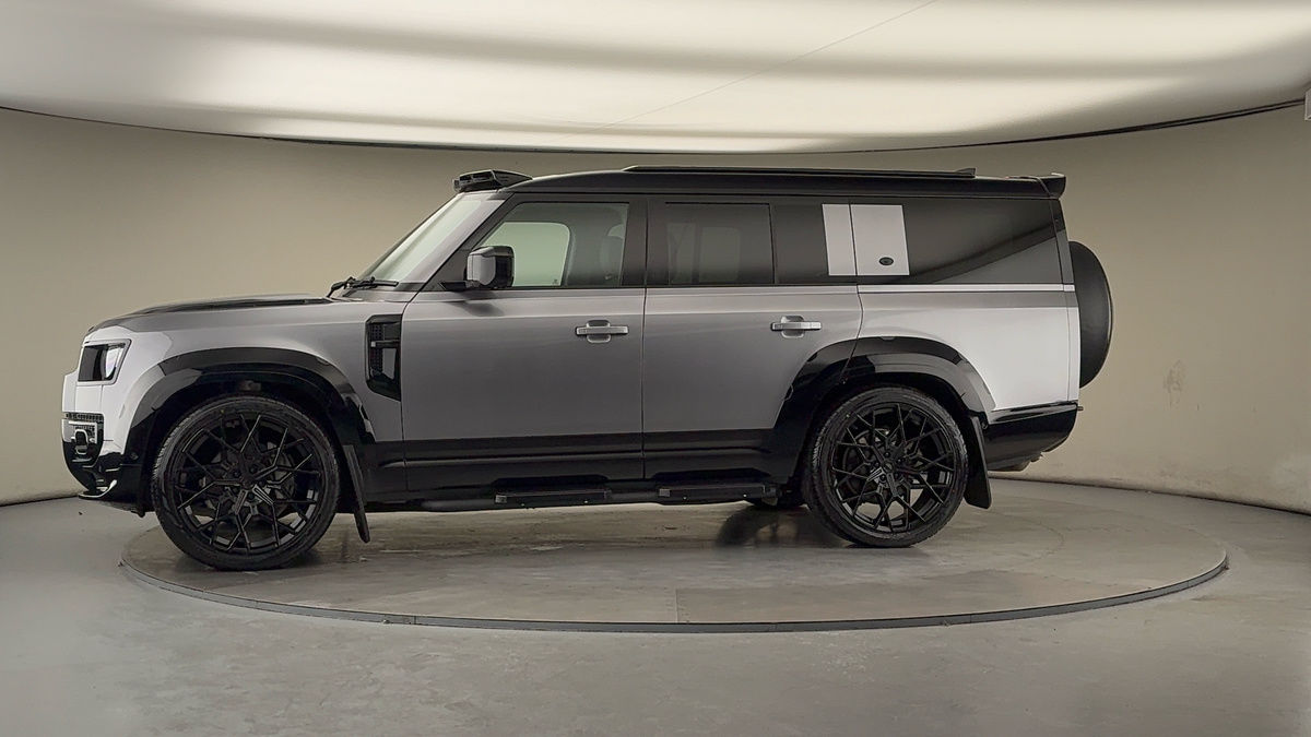 Used Land Rover Defender 130 2022 for sale - 77129245: Photo 33