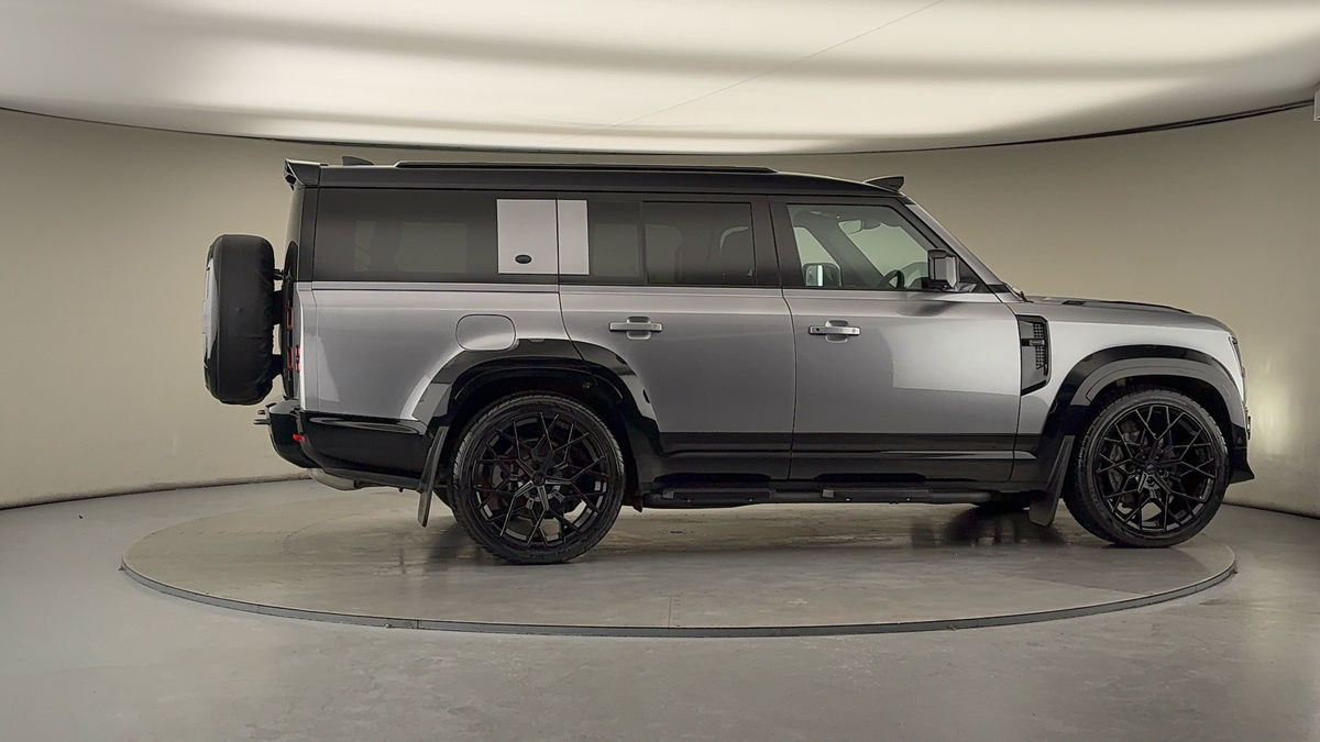 Used Land Rover Defender 130 2022 for sale - 77129245: Photo 42