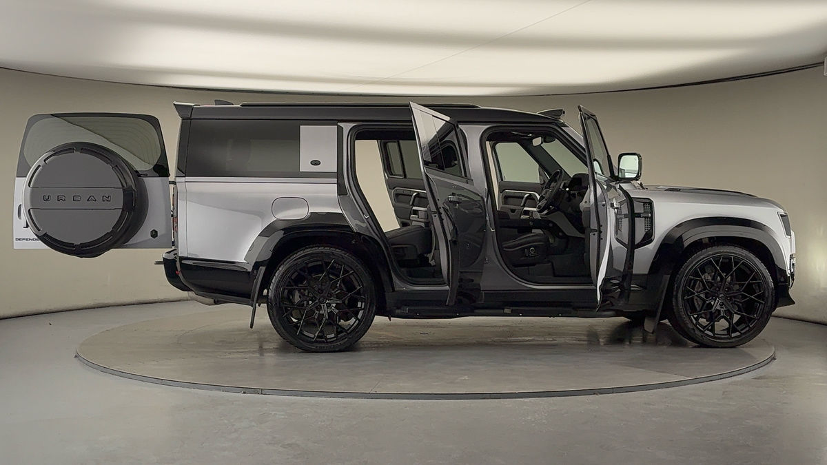 Used Land Rover Defender 130 2022 for sale - 77129245: Photo 61