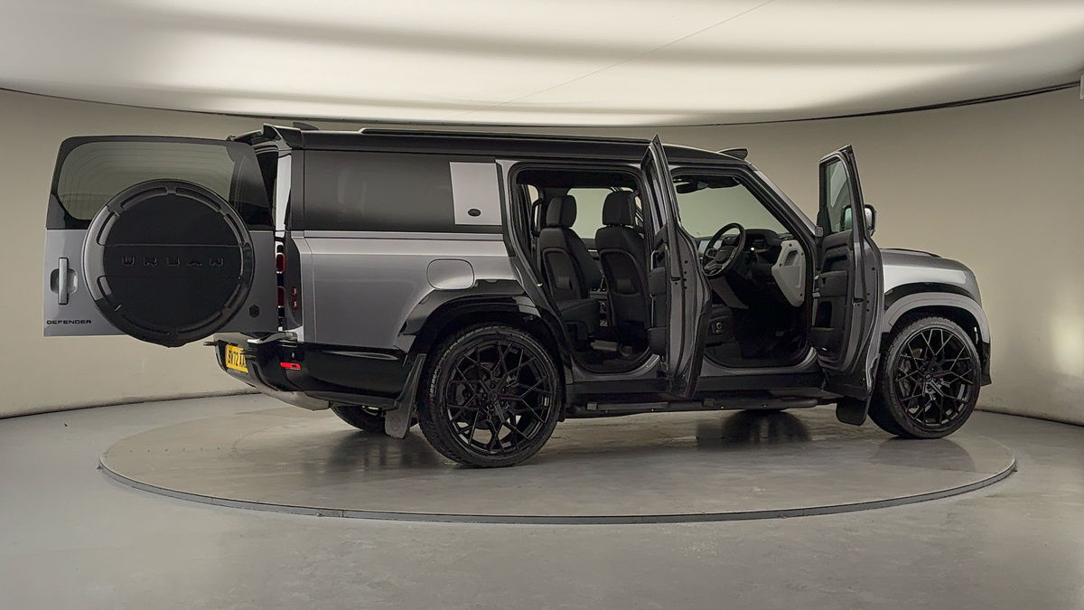 Used Land Rover Defender 130 2022 for sale - 77129245: Photo 62