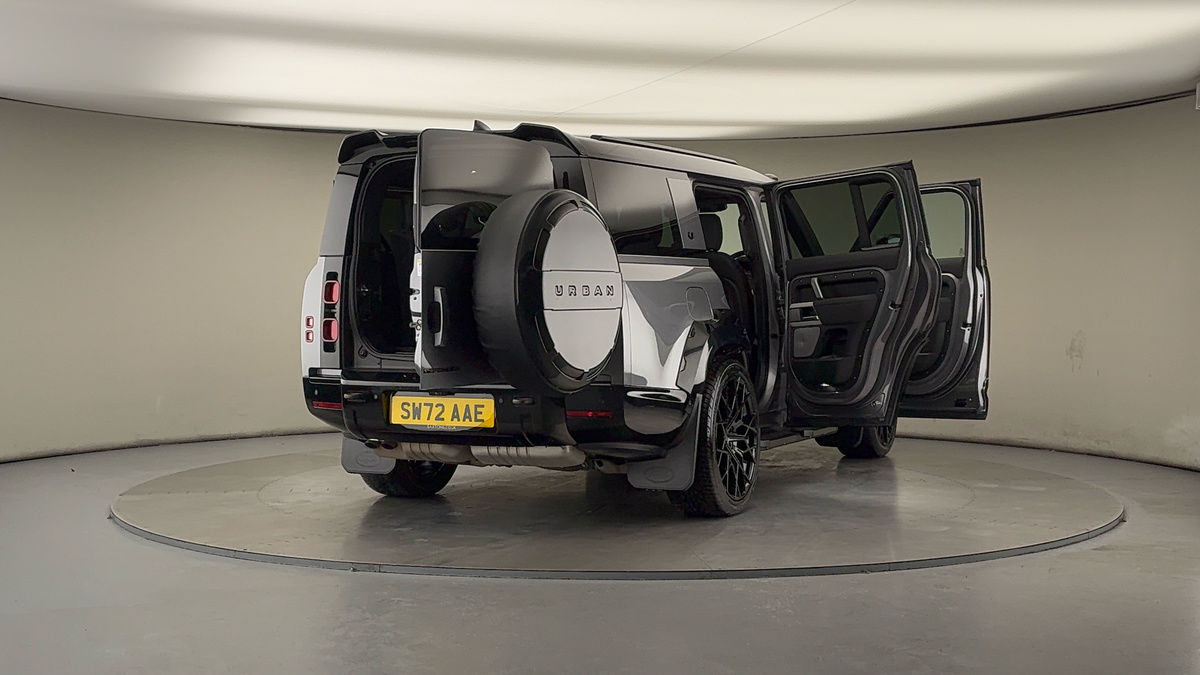 Used Land Rover Defender 130 2022 for sale - 77129245: Photo 64