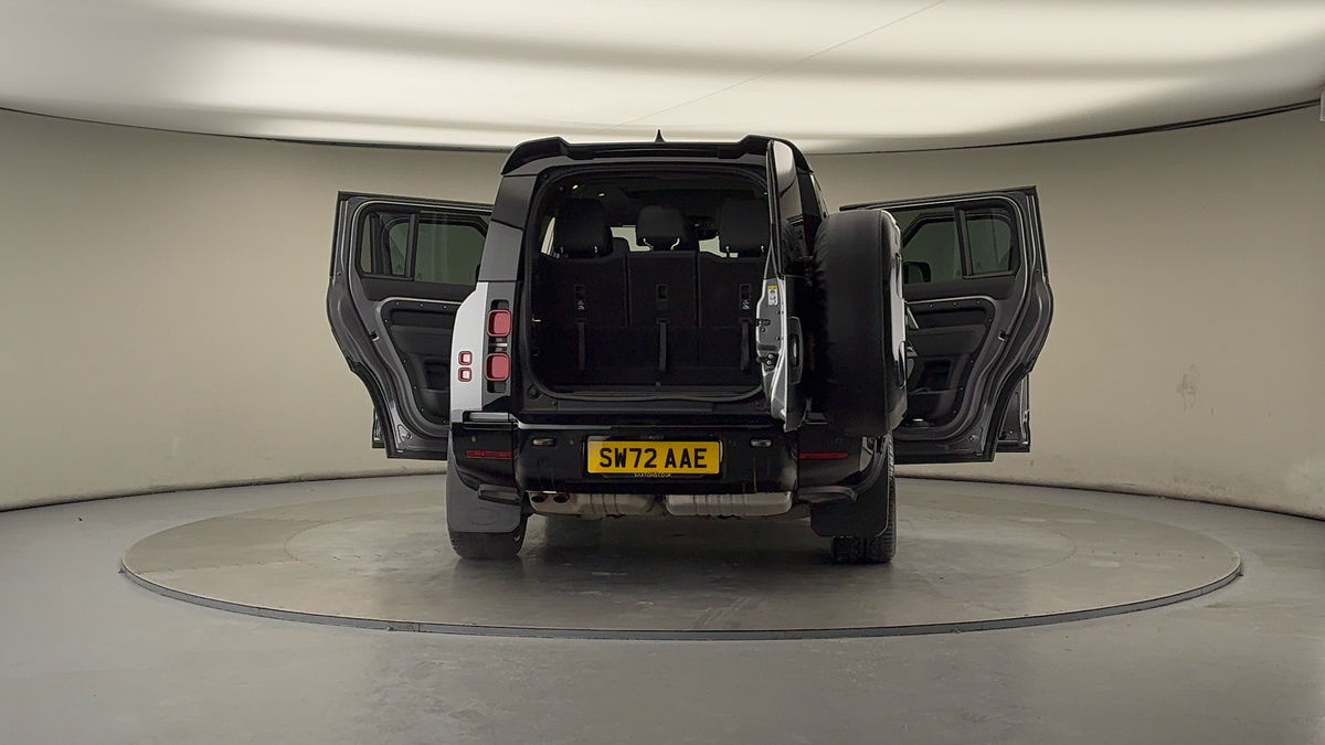 Used Land Rover Defender 130 2022 for sale - 77129245: Photo 65