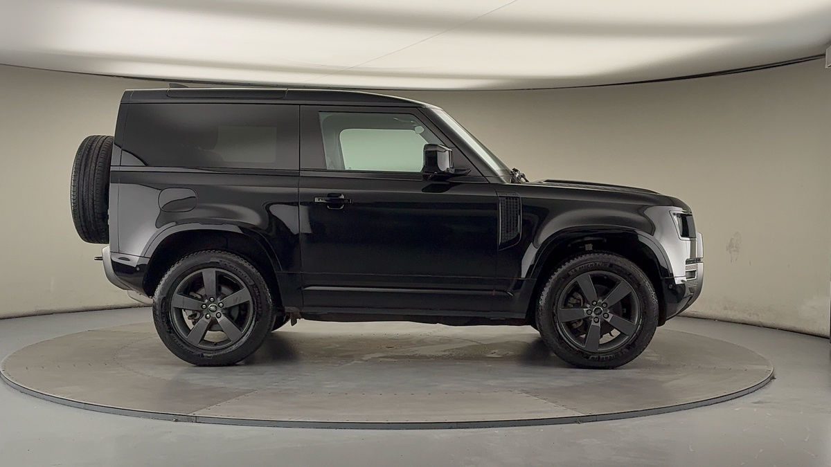 Used Land Rover Defender 90 2022 for sale - 76884655: Photo 16