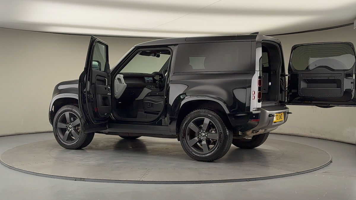 Used Land Rover Defender 90 2022 for sale - 76884655: Photo 45