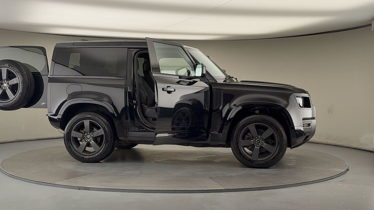 Used Land Rover Defender 90 2022 for sale - 76884655: Photo 55