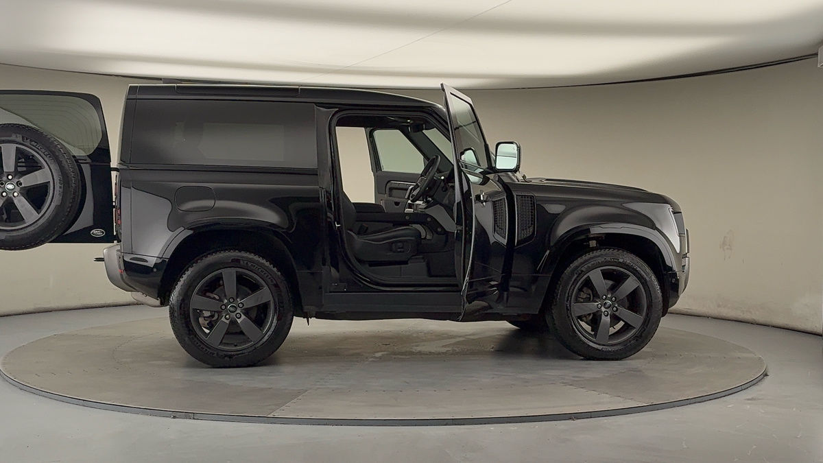 Used Land Rover Defender 90 2022 for sale - 76884655: Photo 56