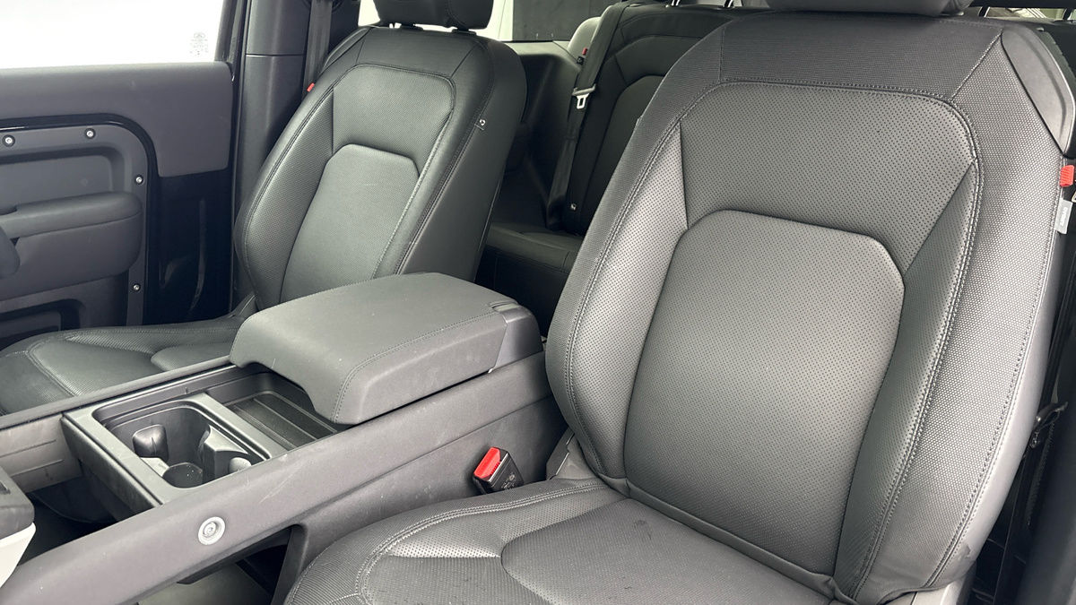 Used Land Rover Defender 90 2022 for sale - 76884655: Photo 7