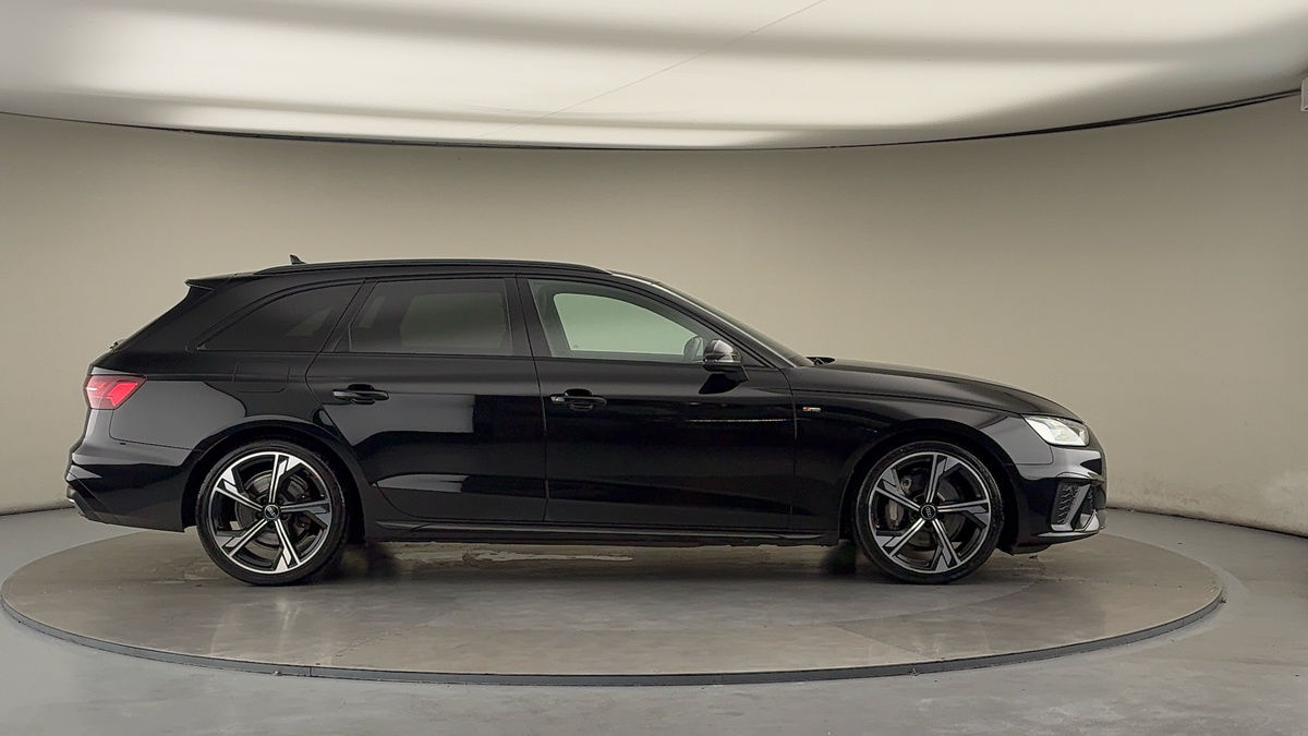 Used Audi A4 Avant 2022 for sale - 76185936: Photo 16