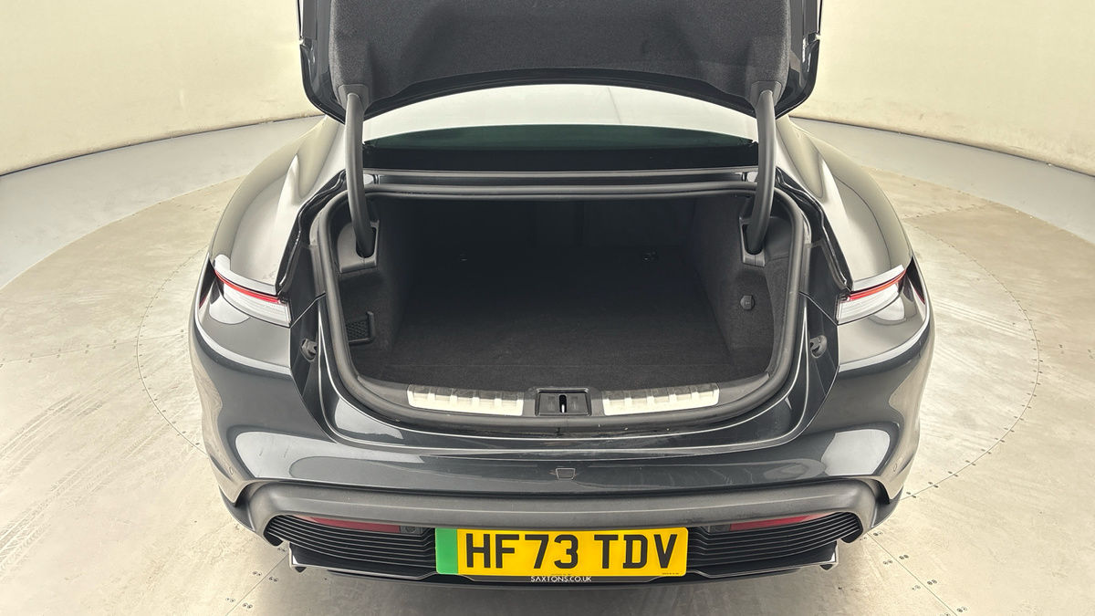 Used Porsche Taycan 2023 for sale - 76368761: Photo 11