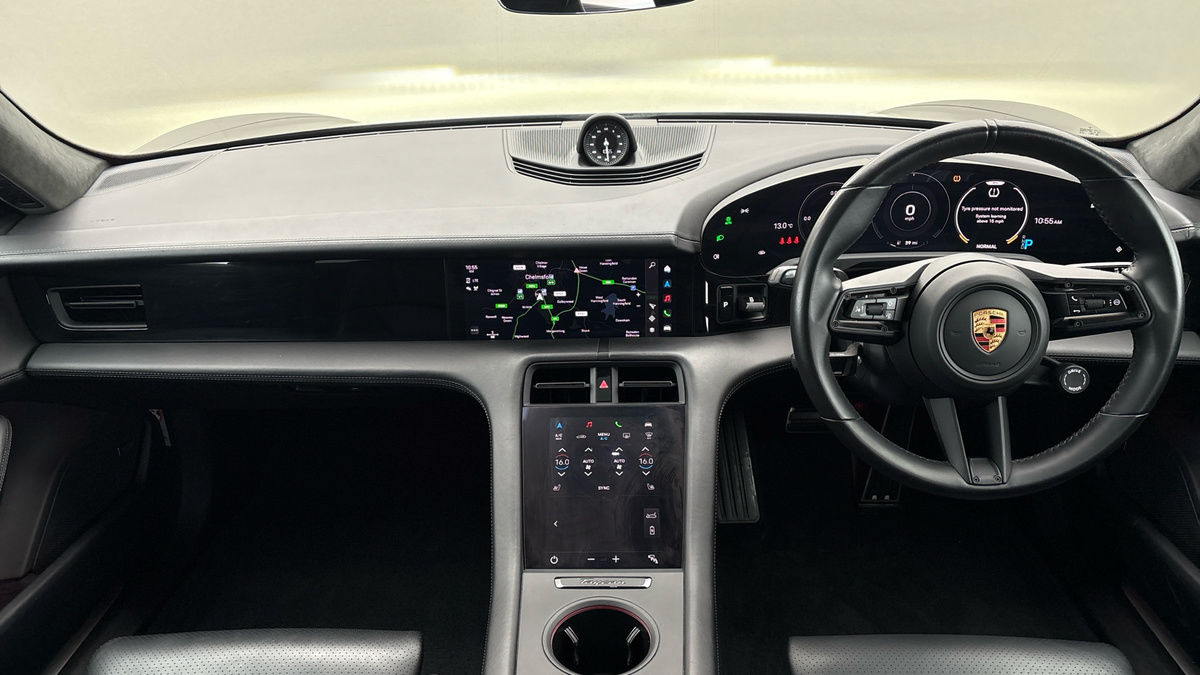 Used Porsche Taycan 2023 for sale - 76368761: Photo 12