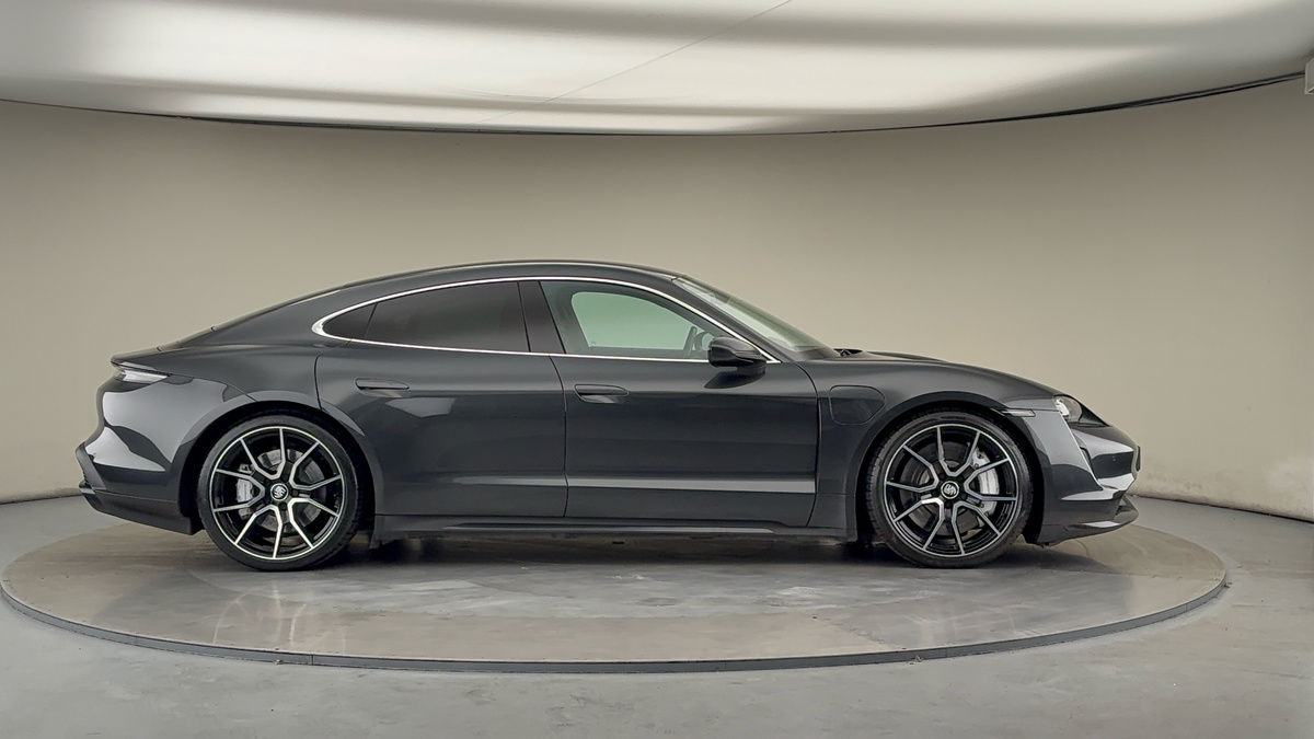 Used Porsche Taycan 2023 for sale - 76368761: Photo 16