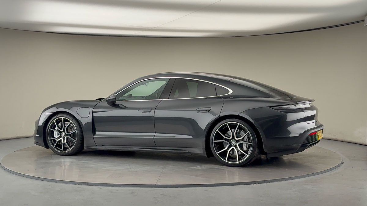 Used Porsche Taycan 2023 for sale - 76368761: Photo 28