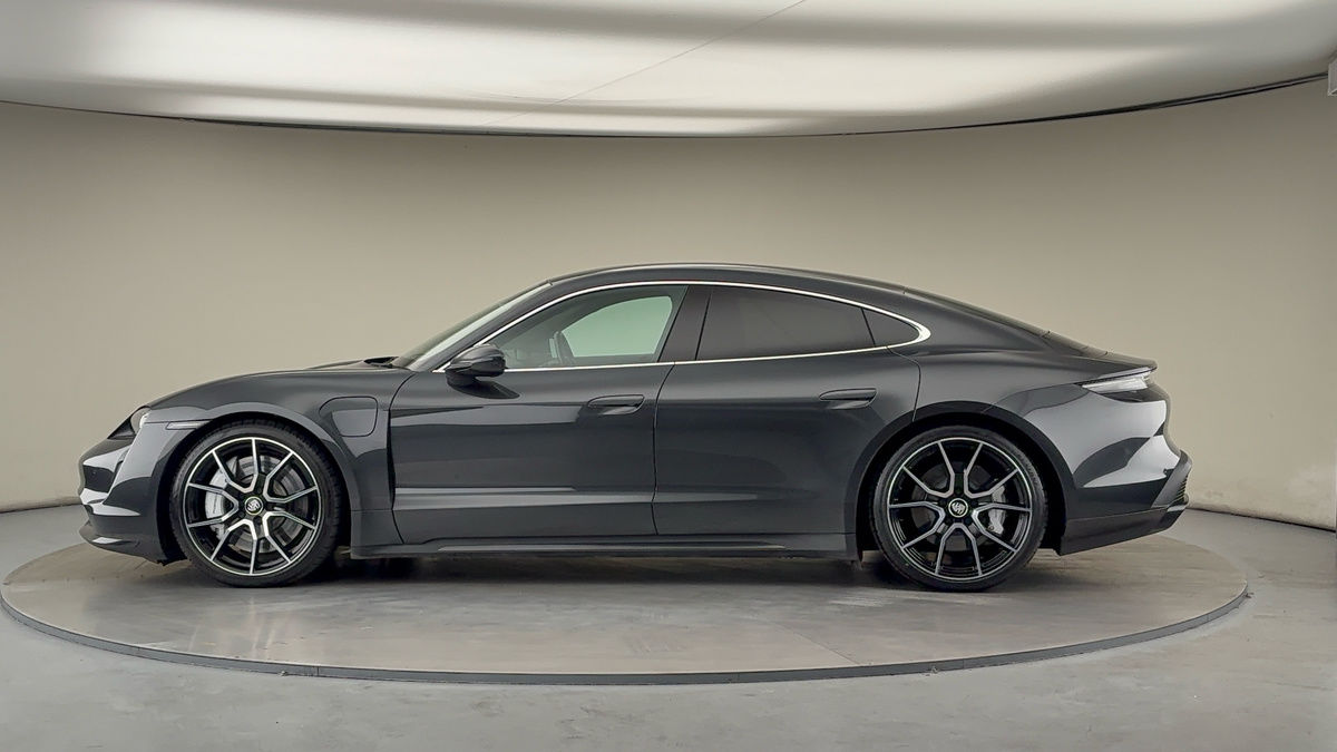 Used Porsche Taycan 2023 for sale - 76368761: Photo 29