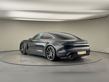 Used Porsche Taycan 2023 for sale - 76368761: Photo