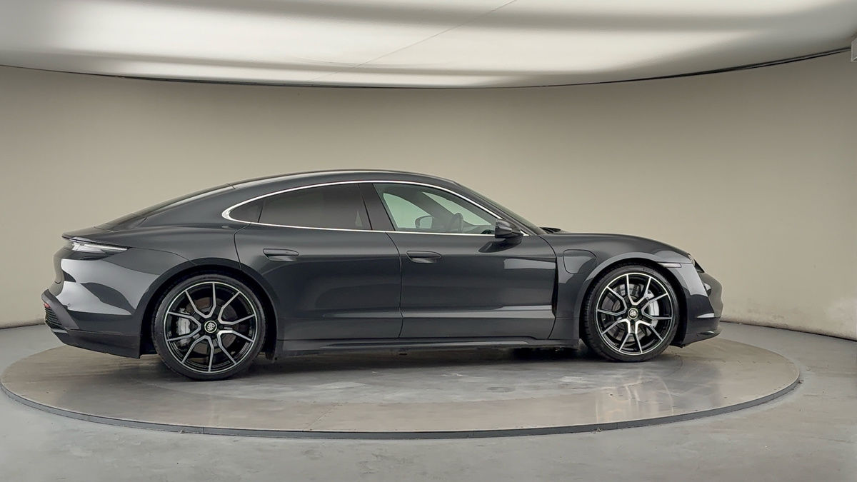 Used Porsche Taycan 2023 for sale - 76368761: Photo 39