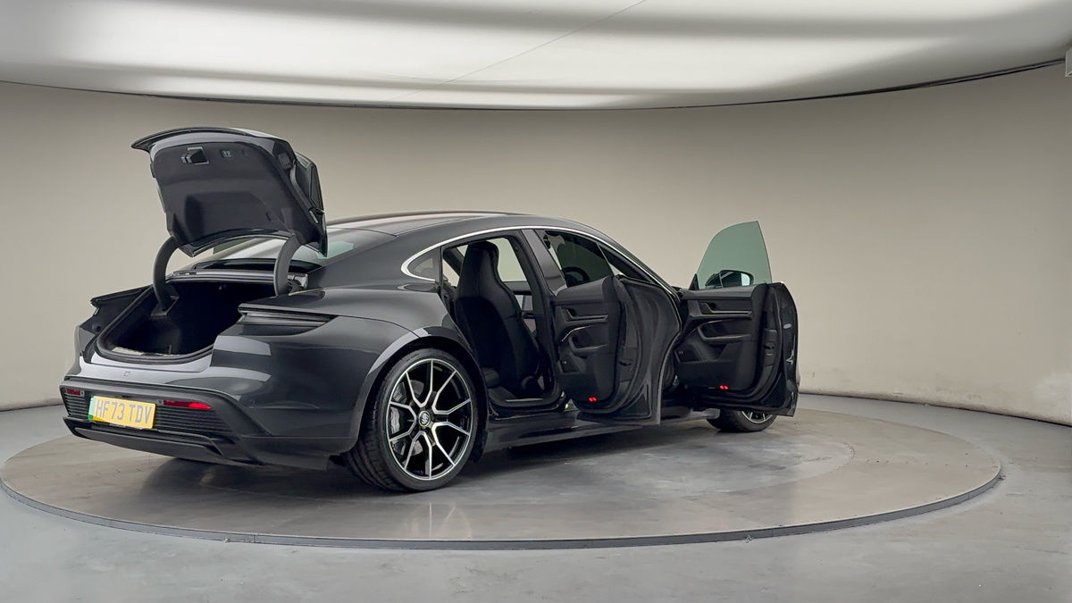 Used Porsche Taycan 2023 for sale - 76368761: Photo 60