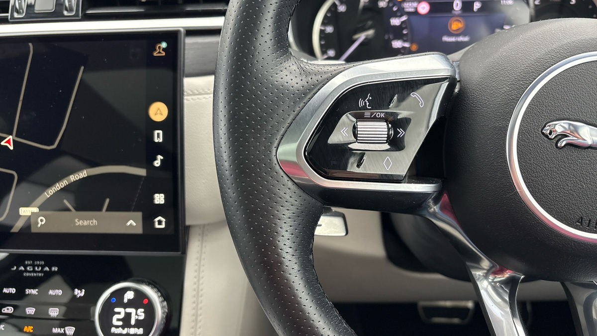 Used Jaguar F-Pace 2022 for sale - 77622190: Photo 13