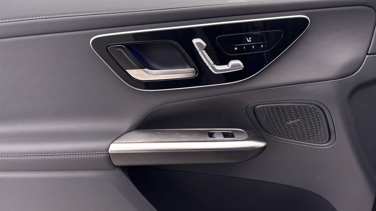 Used Mercedes-Benz GLC 2023 for sale - 76387099: Photo 19