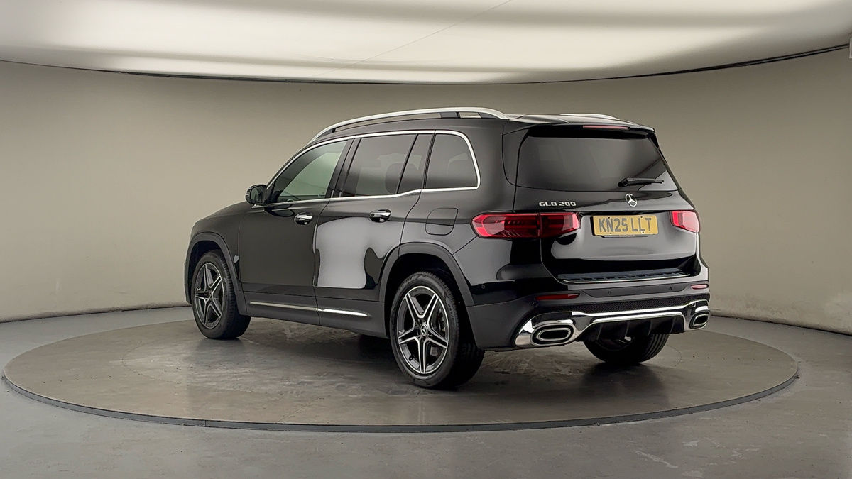 Used Mercedes-Benz GLB 2025 for sale - 76520943: Photo 2