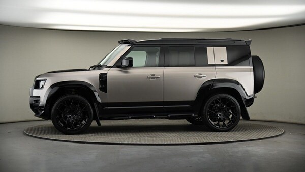 Used Land Rover Defender 110 2023 for sale - 74405385: Photo 35